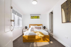 Riches Serendipity Home with Parking and Air-con
